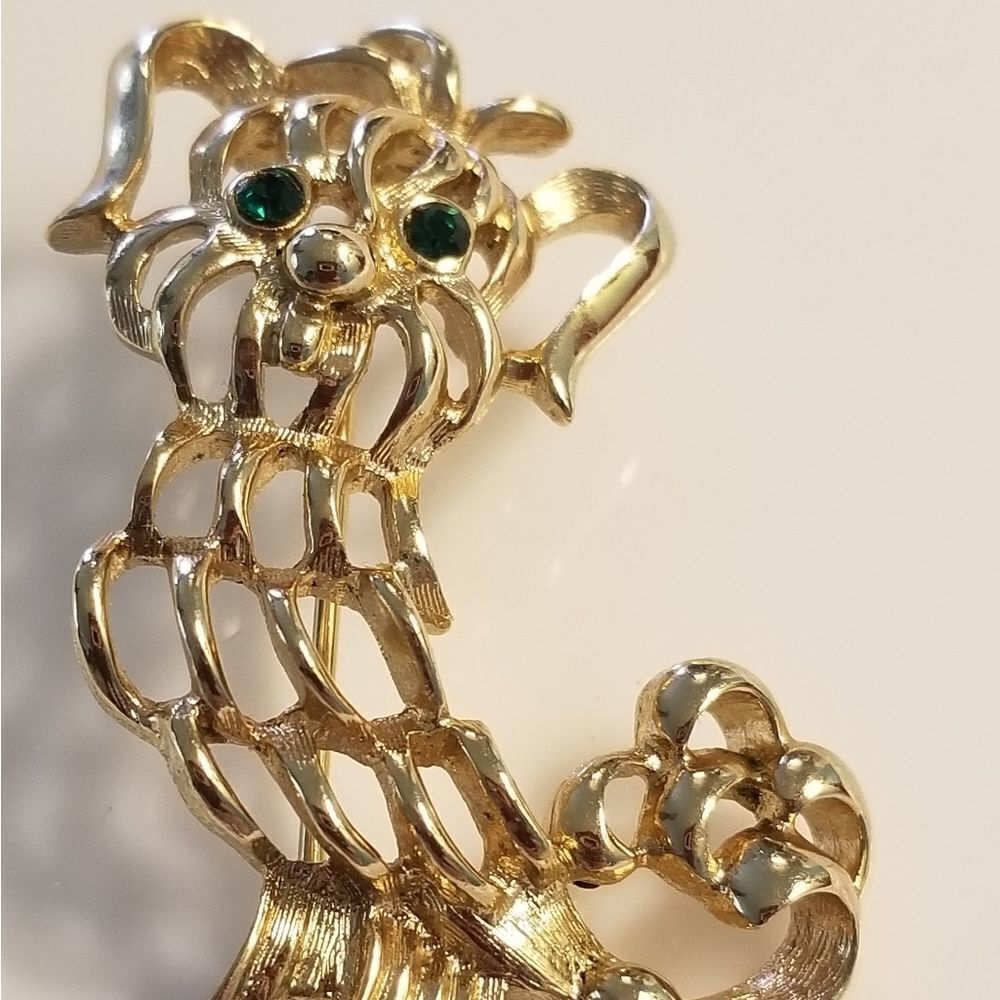 Vintage Avon dog pin
